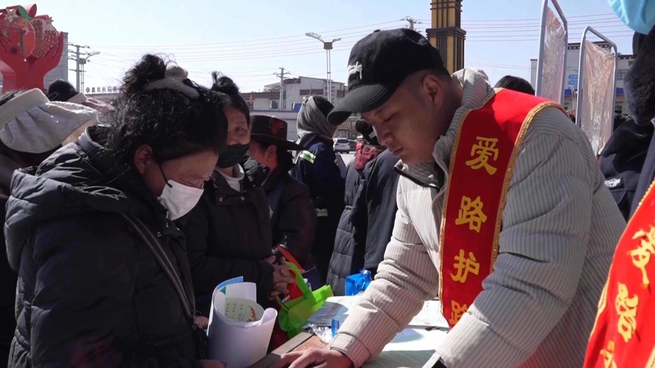 那曲市农业法治水平持续提升.jpg